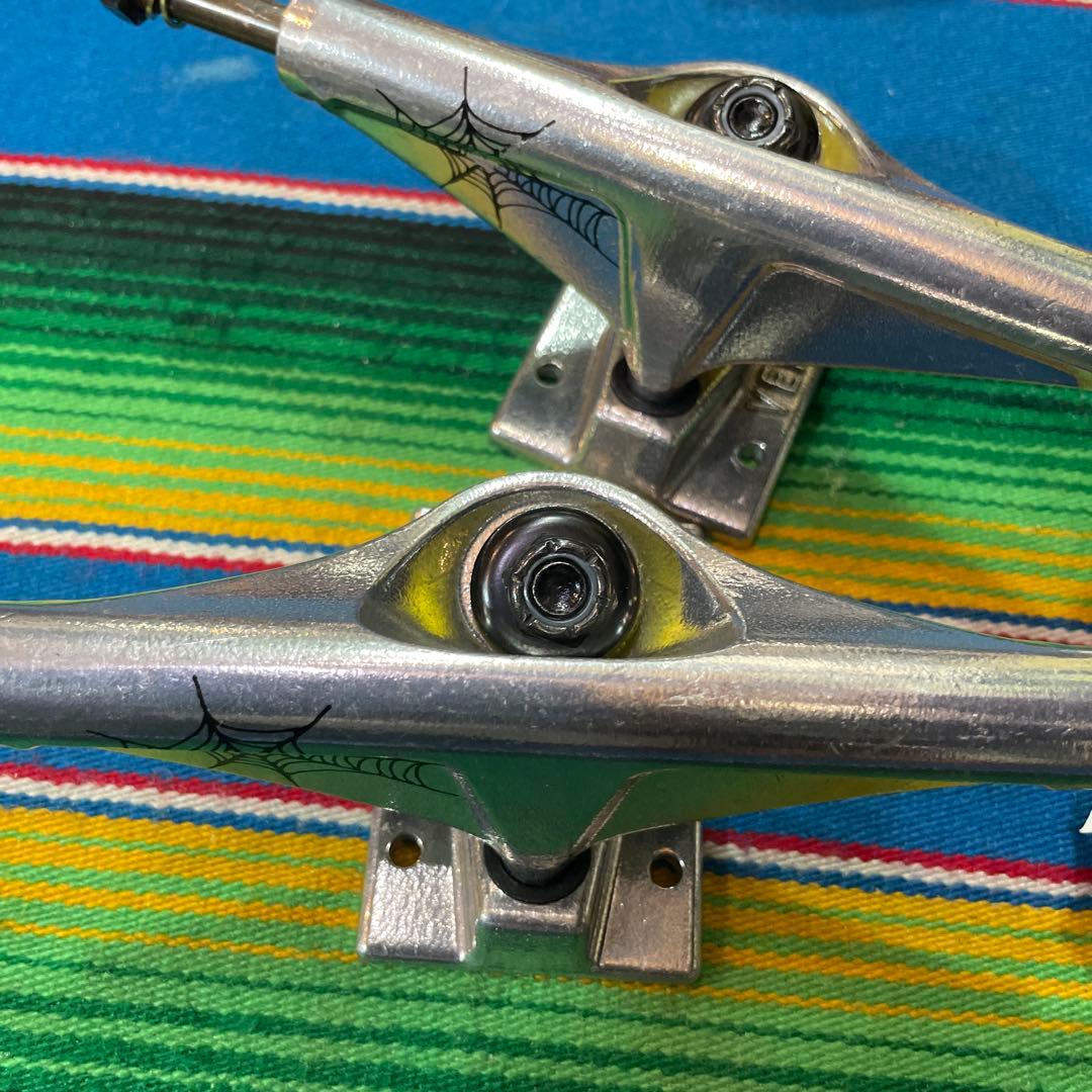 ベンチャー　スケートボードトラック シルバー スパイダー　5.6