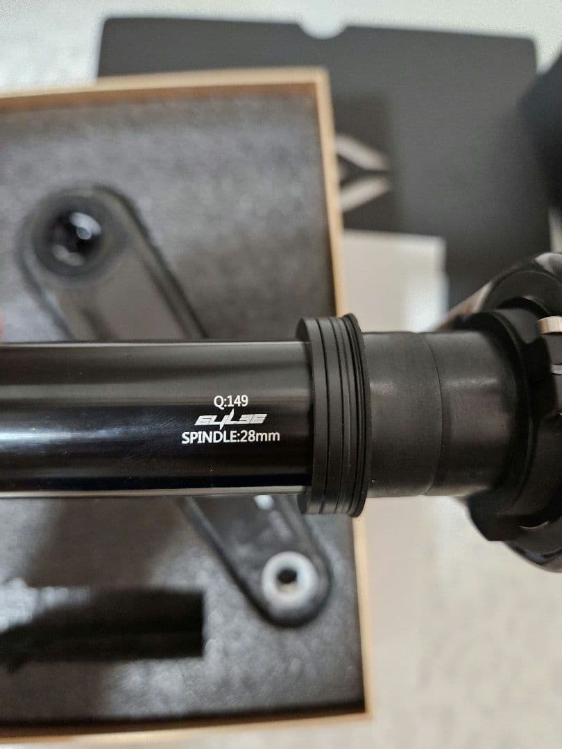 ELILEE(エライリー)X320超軽量カーボンクランク