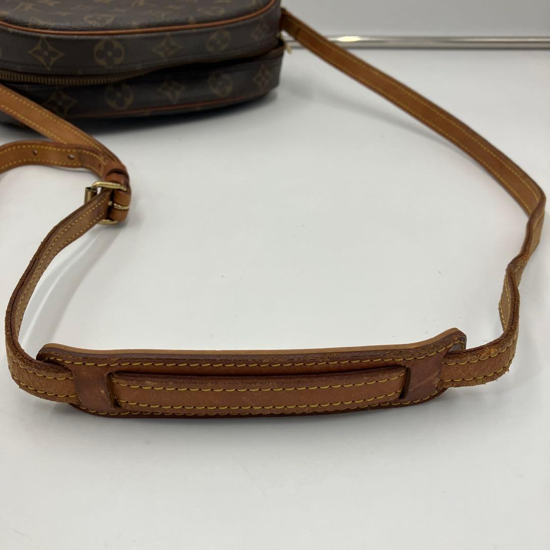 ルイヴィトン ブロワ モノグラムサンリス ショルダーバッグ