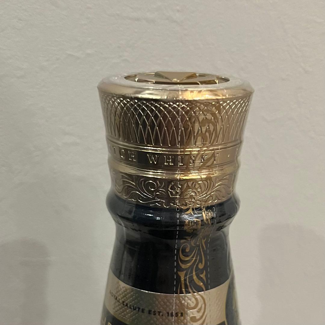 ロイヤル サルート 21年 ハリス リード エディション