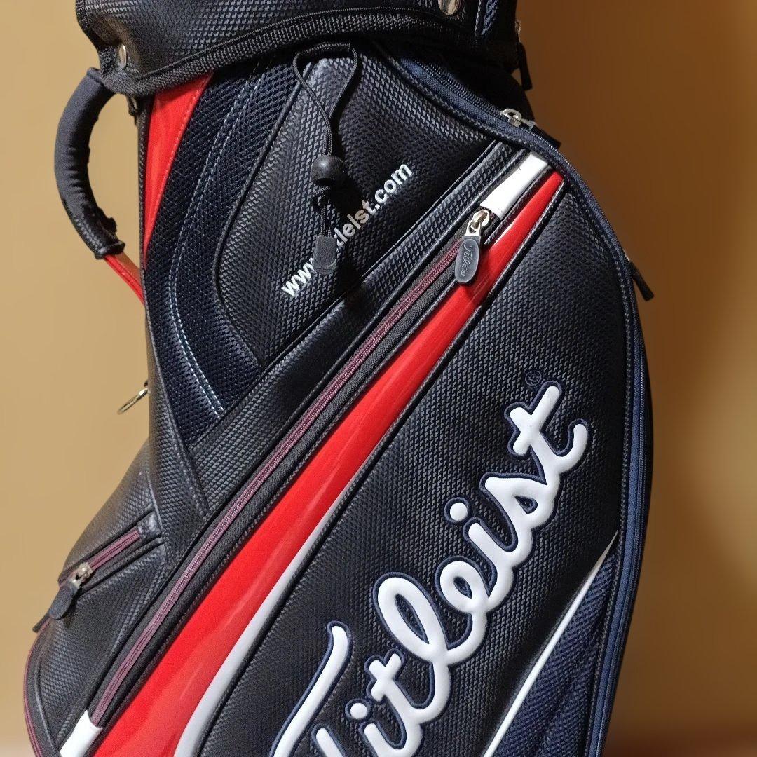 美品　軽量Titleist ゴルフキャディバッグ 黒/赤