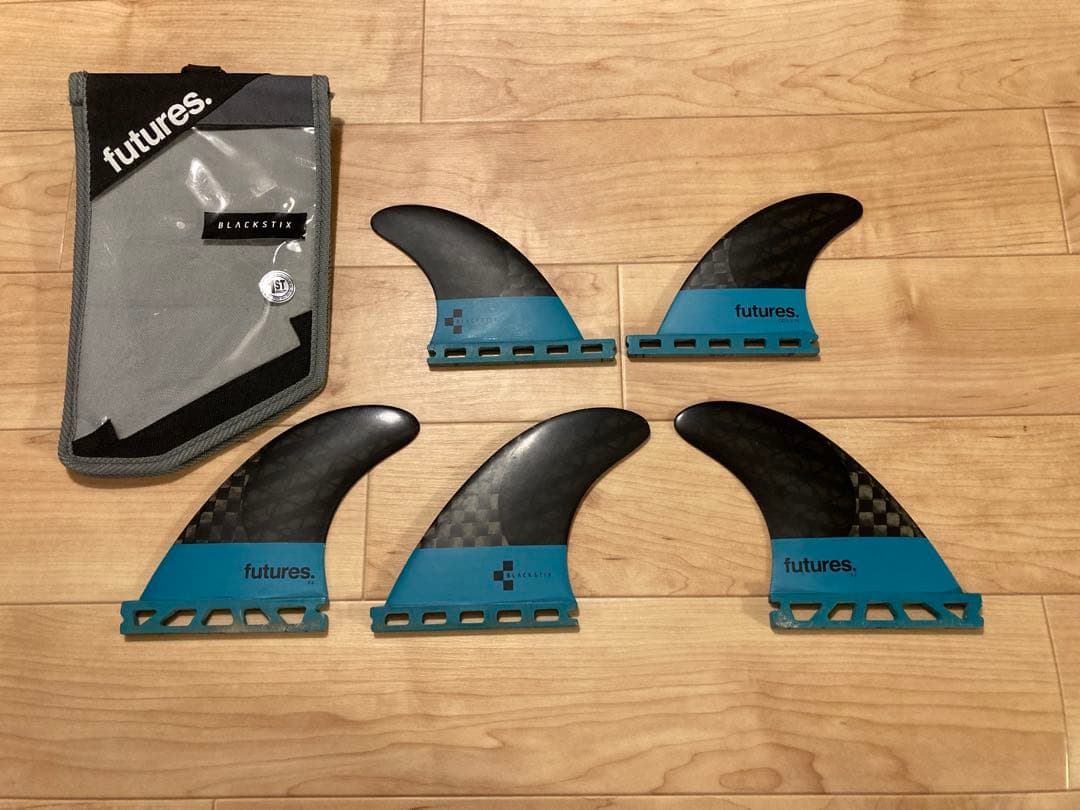 Blackstix 3.0 F4 -v2 FUTURES 5フィン　Sサイズ