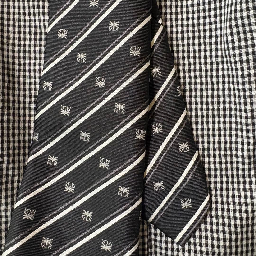 極美品 MICHIKO LONDON 男の子 スーツ 160 卒業式フォーマル