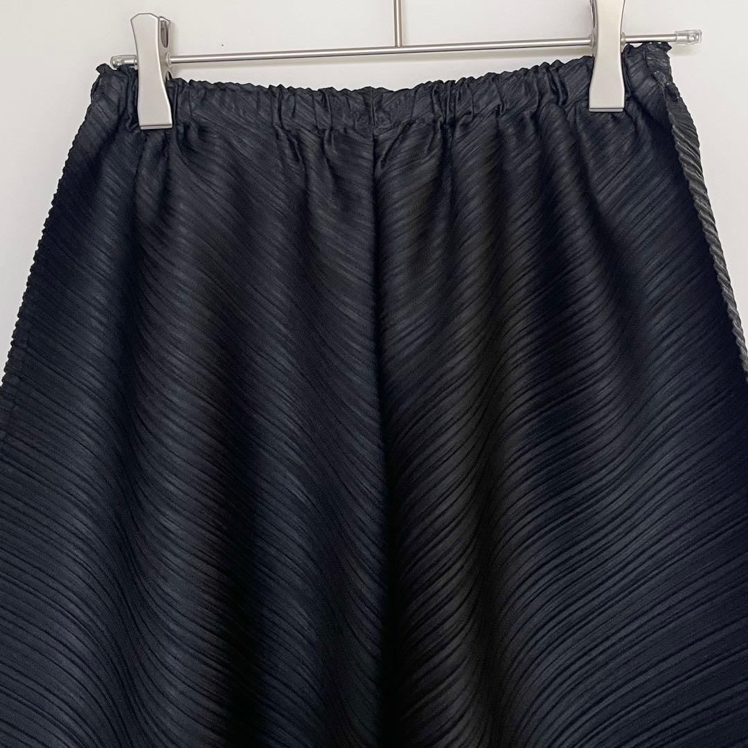 極美品 プリーツ プリーズ 変形 サルエルパンツ 斜めプリーツ サイズ3 黒