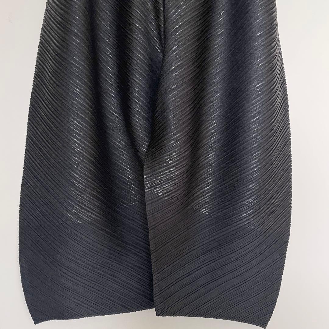 極美品 プリーツ プリーズ 変形 サルエルパンツ 斜めプリーツ サイズ3 黒