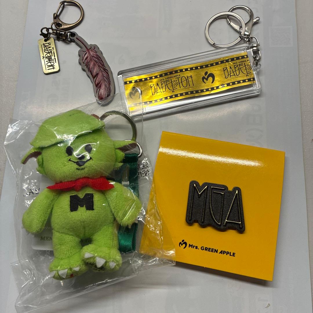 Mrs.GREENAPPLE メメル キーホルダー　 ピンバッジ、キーホルダー