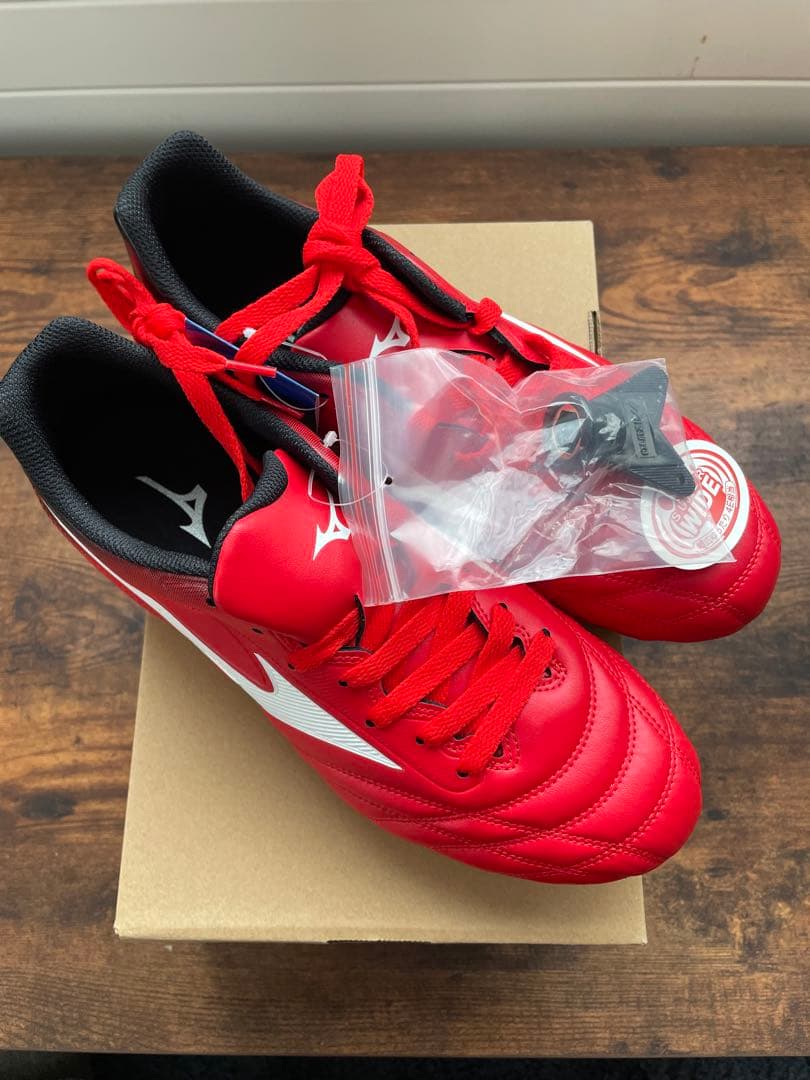 【新品おまけ付き】ミズノ　Watanabe ラグビーシューズ レッド 27cm