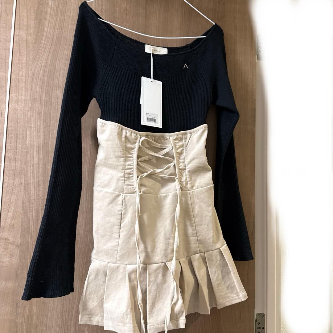 ワンピース andmary High waist velour mini dress