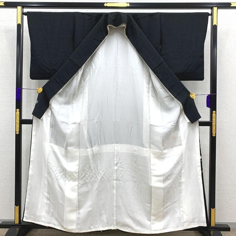 507mo33〇千總 百貨店取扱い 黒留袖 五つ紋 比翼付き 刺繍 金彩〇美品