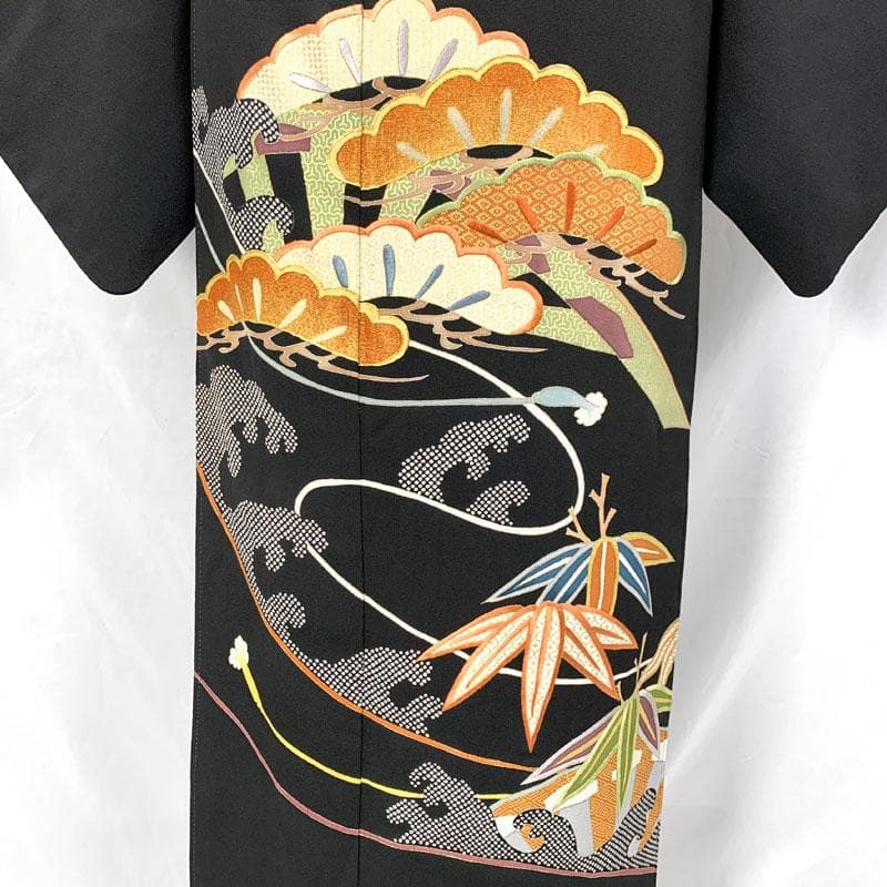 507mo33〇千總 百貨店取扱い 黒留袖 五つ紋 比翼付き 刺繍 金彩〇美品