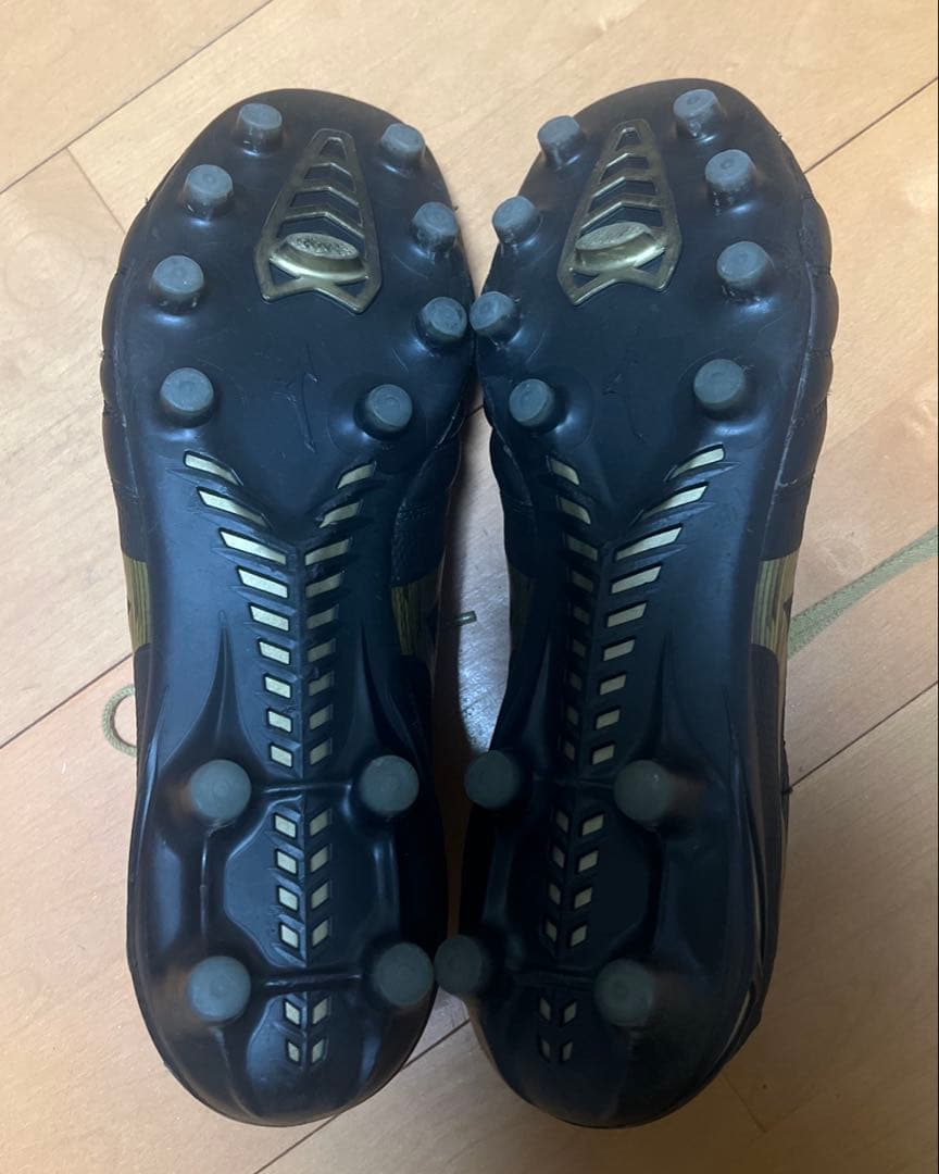 ミズノモレリアネオ4β 限定色　27.5