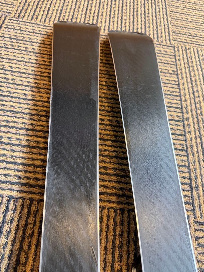 VOLKL フォルクル DEACN 7.6 133cm ミッドスキー