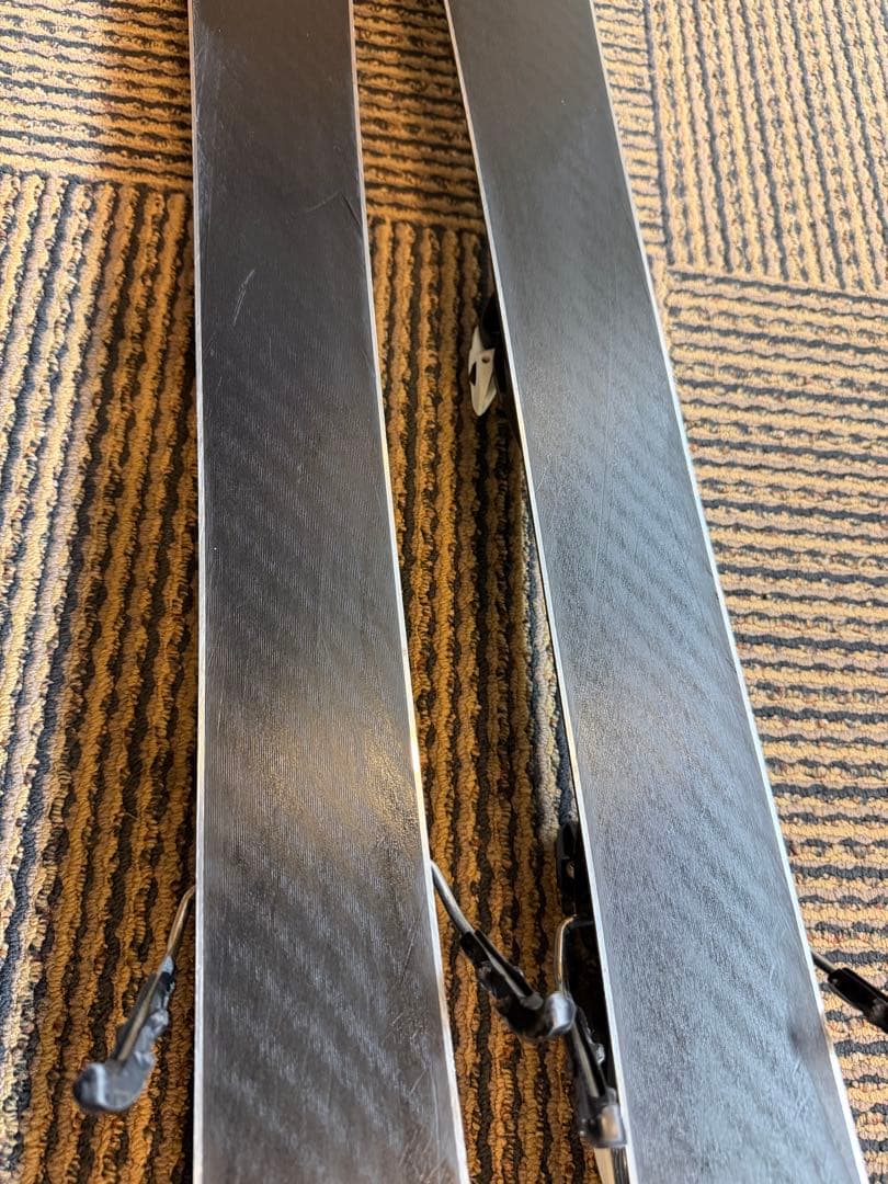 VOLKL フォルクル DEACN 7.6 133cm ミッドスキー