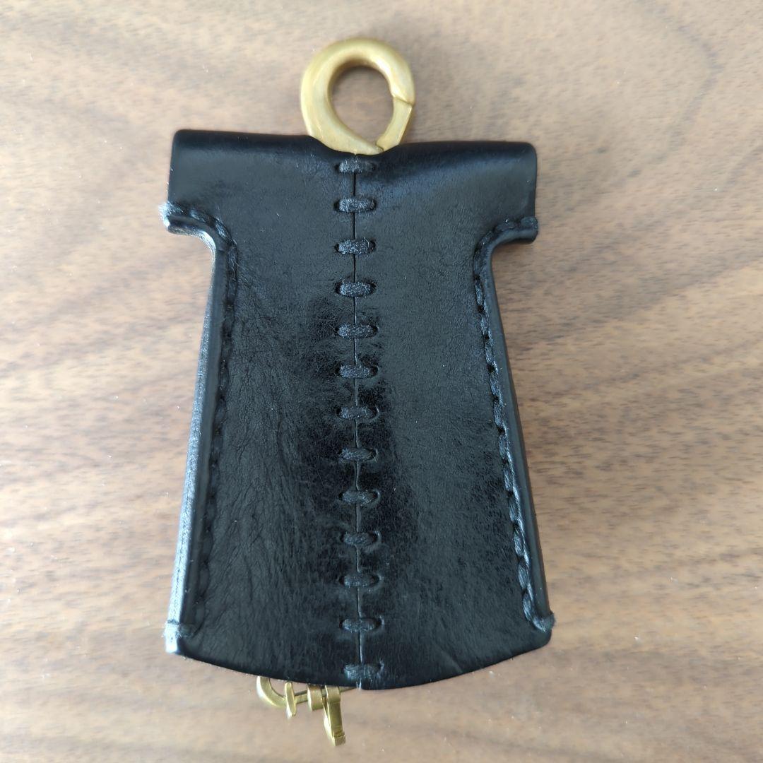 entoan　エントアン　おなかポッコリキーケース　ブラック（縫い糸もブラック）