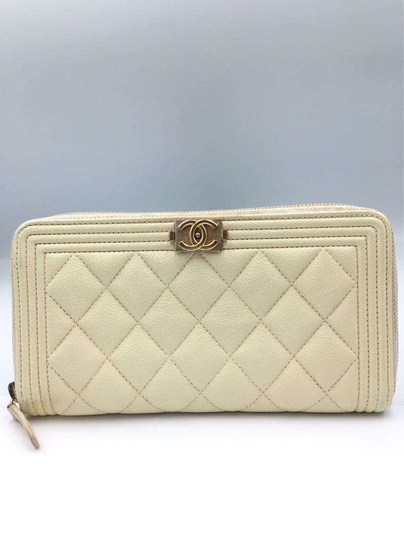 シャネル　CHANEL キャビアスキン　長財布