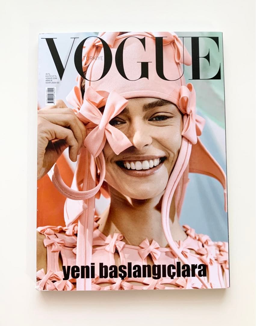 Vogue TÜRKİYE Magazine December 2019