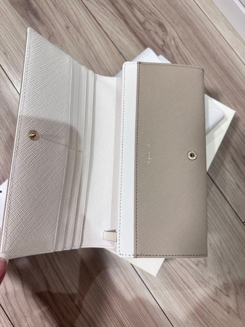 agnes b. ベージュ×アイボリー長財布　新品未使用！