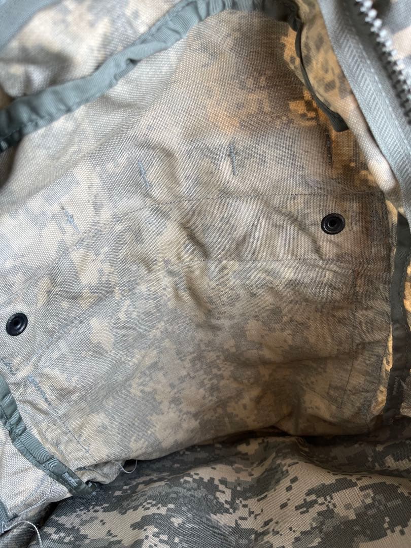米軍放出品 未使用品 レア品MOLLE2アサルトパック リュック バックパック①