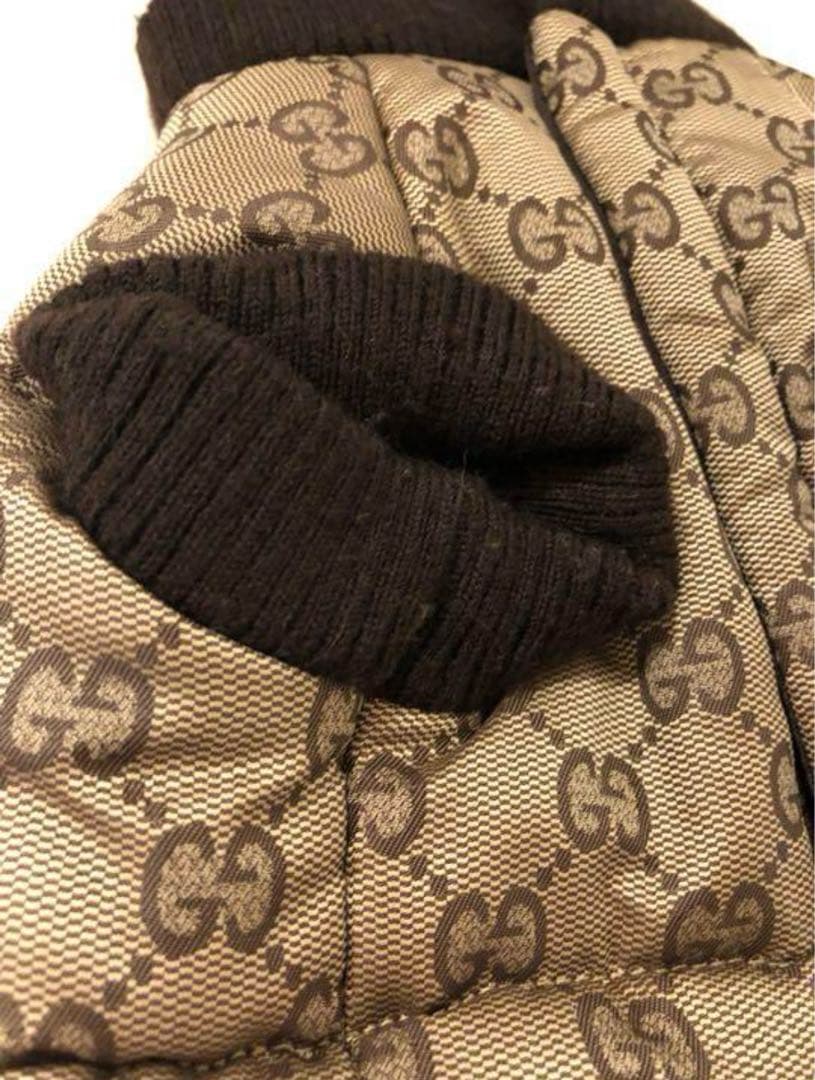 【れにゃぷさん専用】GUCCI 犬服　ダウン中綿
