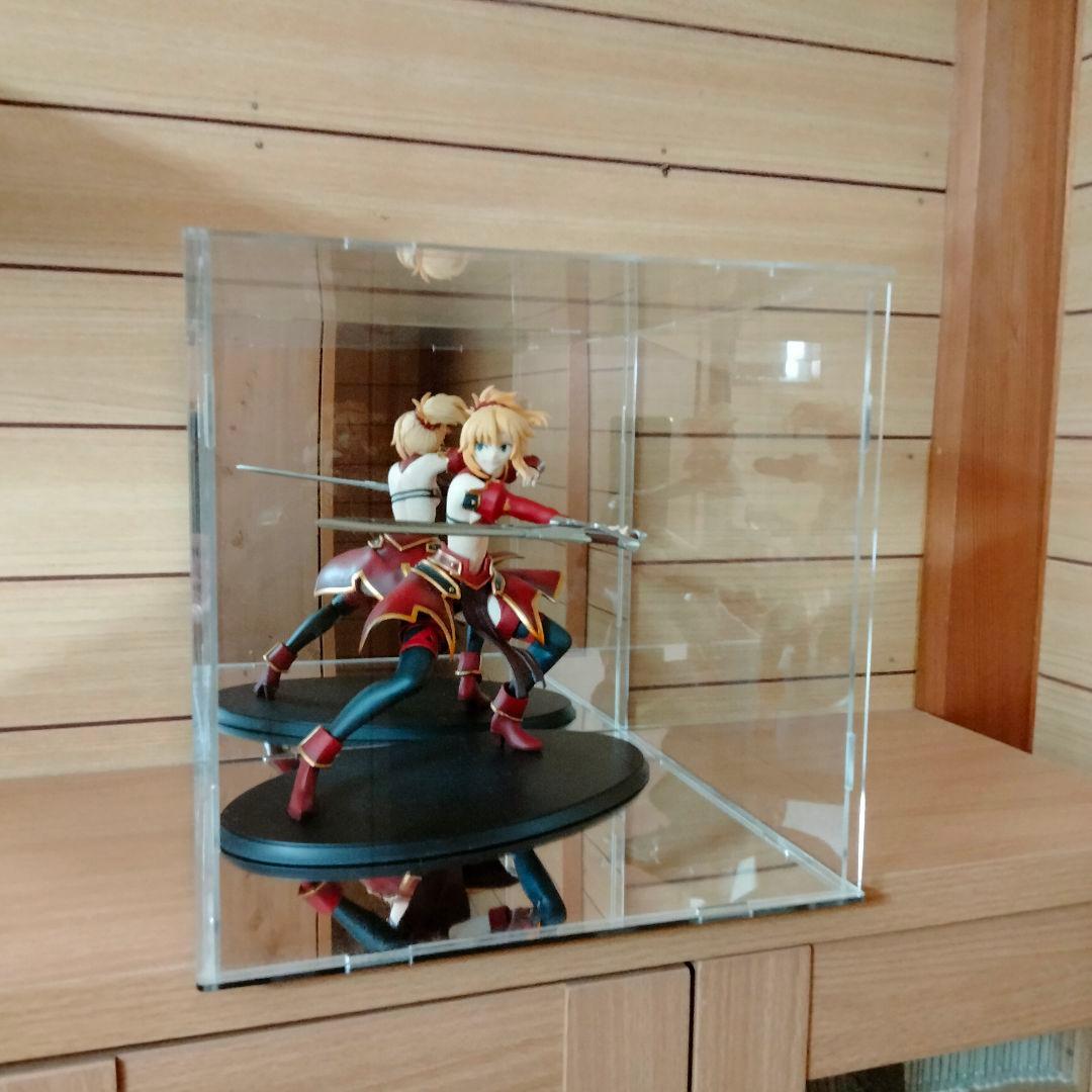 透明アクリルフィギュアケース　５個セット