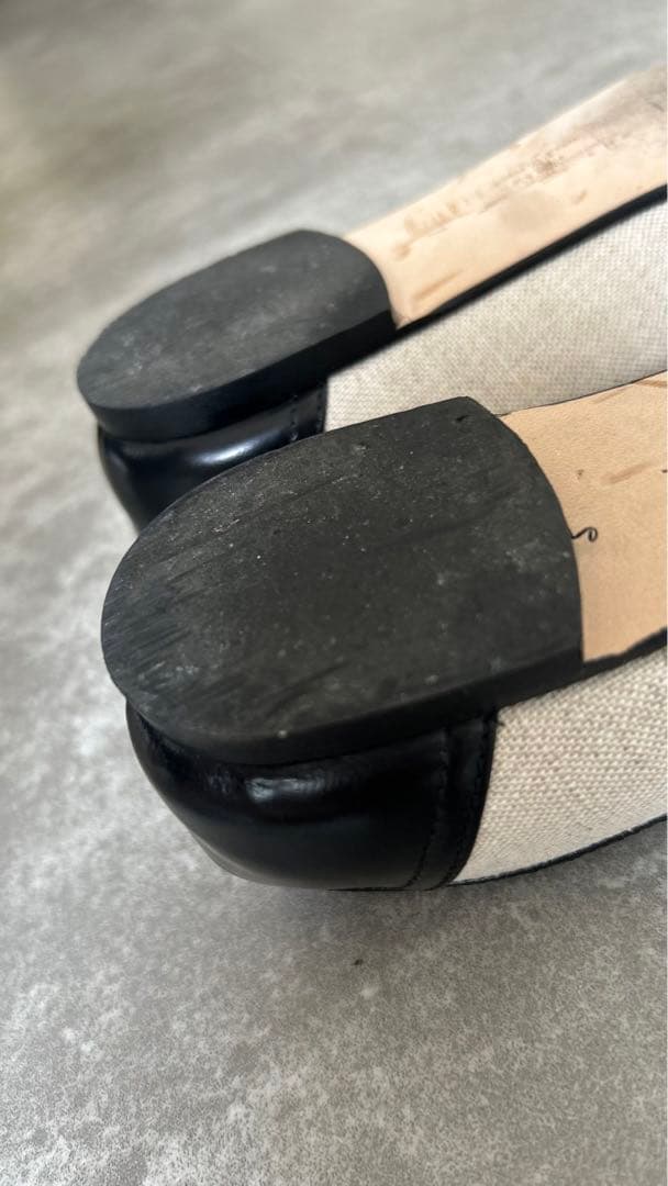 FERRAGAMO リボン付きバレエシューズ