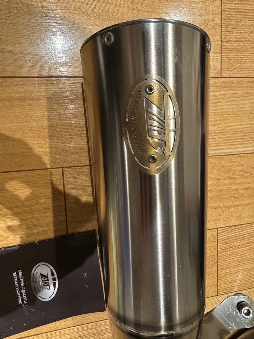 ドゥカティ・スクランブラー　sixty2マフラー 取扱説明書付き