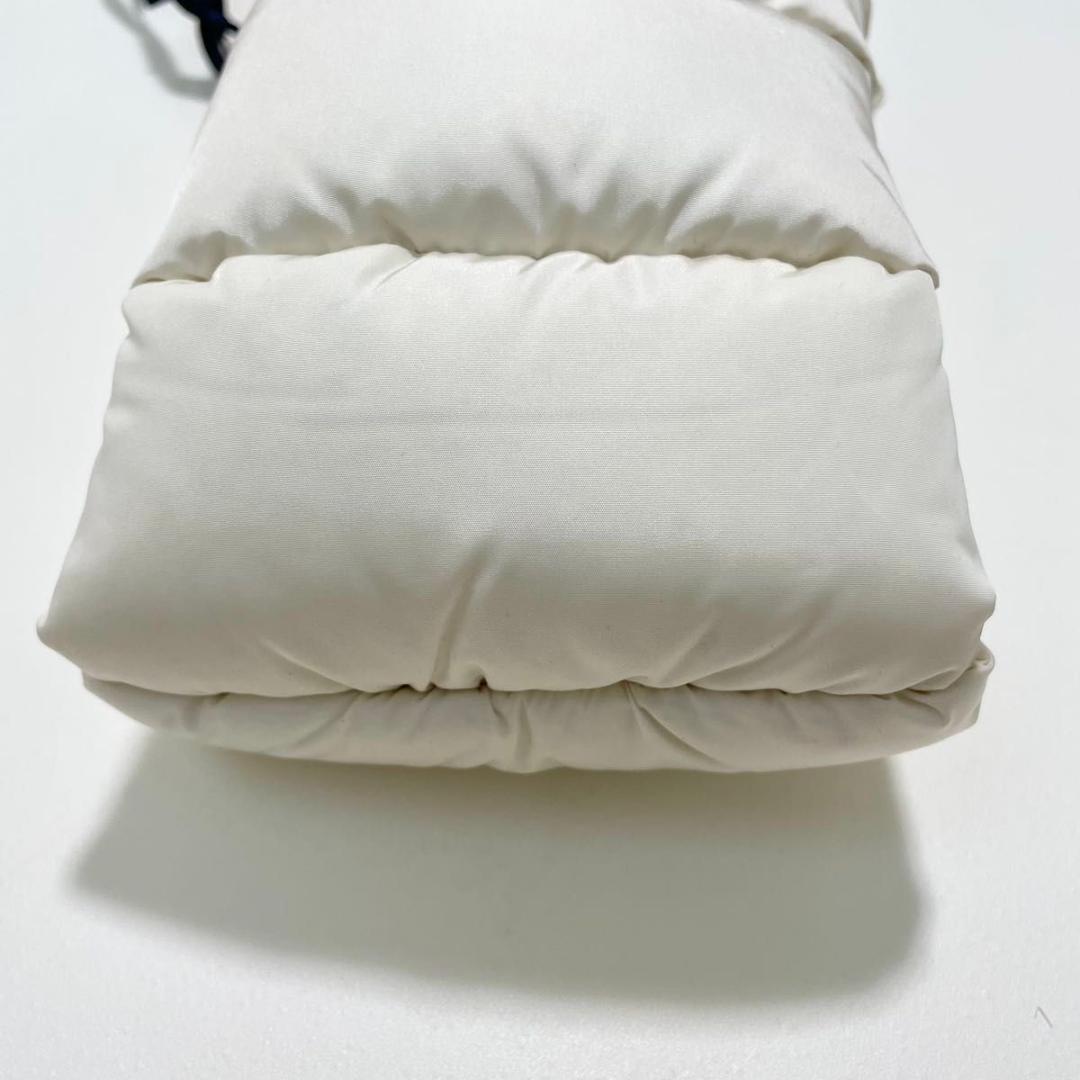 モンクレール ショルダーバッグ キルティング 白 シンプル ダウン ラスト1個