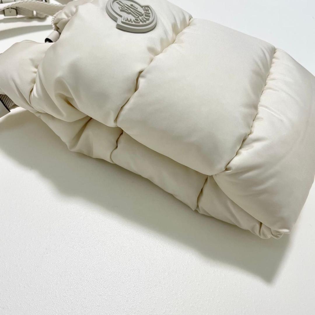 モンクレール ショルダーバッグ キルティング 白 シンプル ダウン ラスト1個