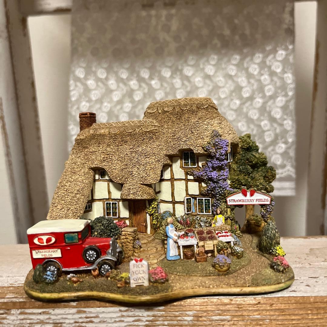 リリパットレーン　STRAWBERRY FIELDS