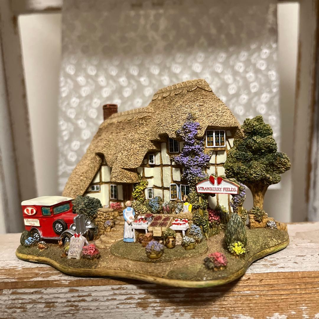 リリパットレーン　STRAWBERRY FIELDS