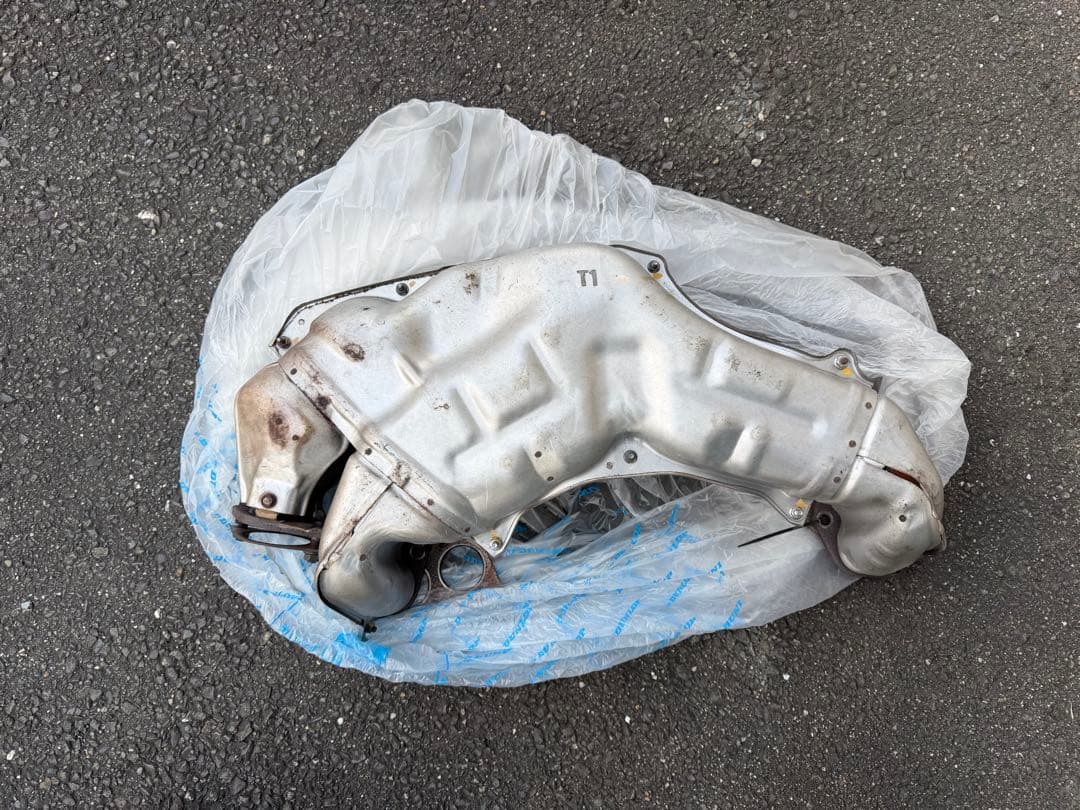 トヨタ86 (zn6) 純正エキマニ