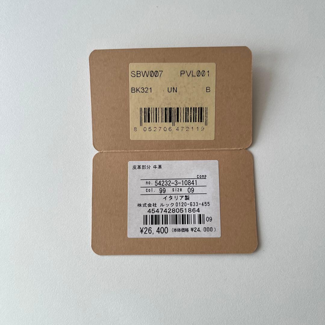 新品　イルビゾンテ　二つ折り財布　レザー　ブラックxホワイト　ロゴ　レザー　牛革