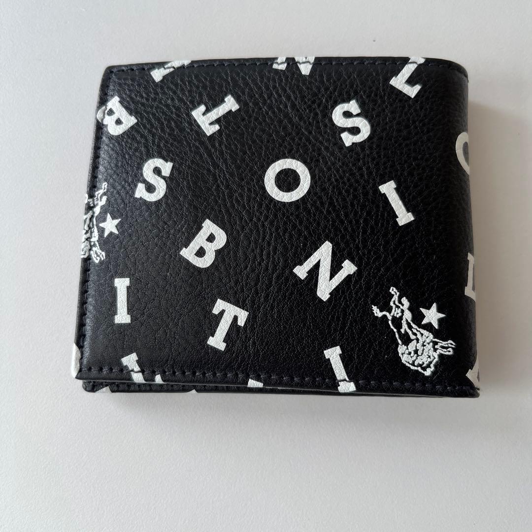 新品　イルビゾンテ　二つ折り財布　レザー　ブラックxホワイト　ロゴ　レザー　牛革