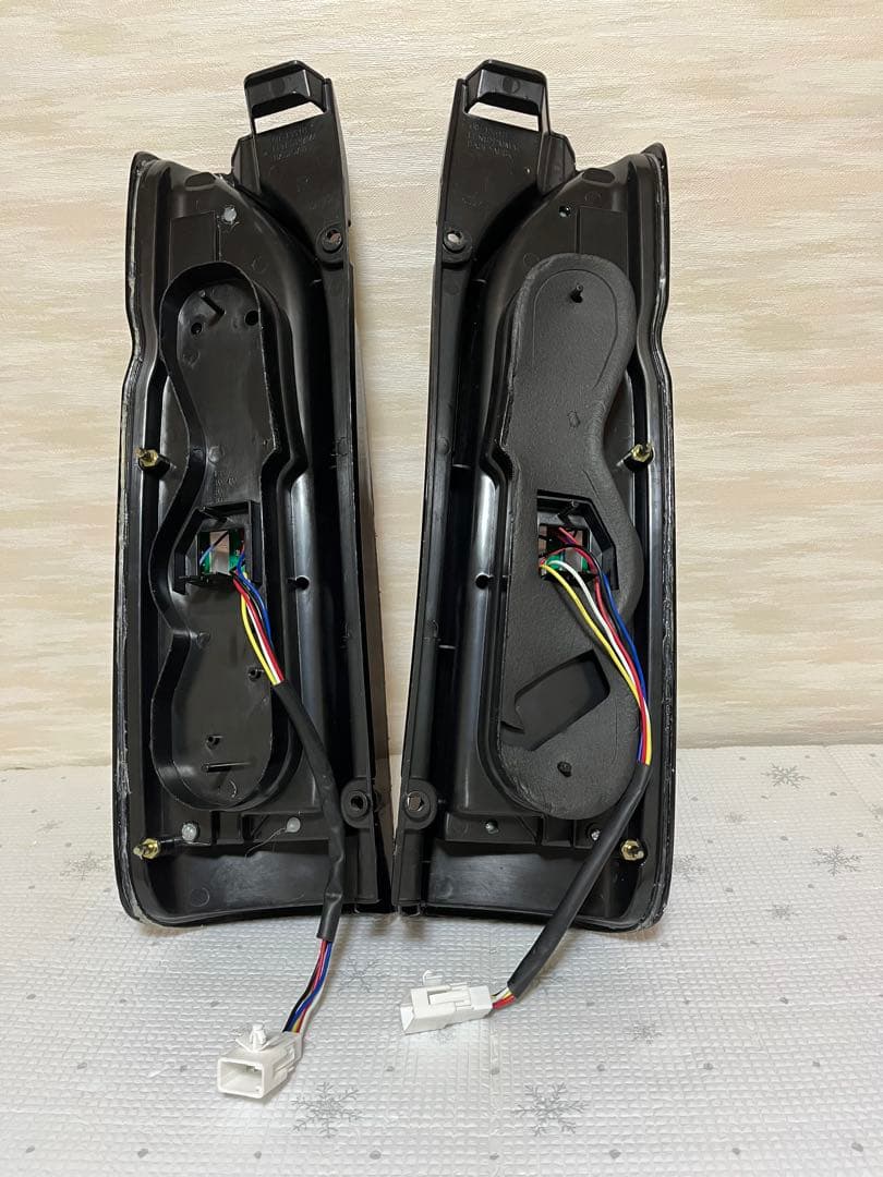 球切れ無し 200 ハイエース LED テール