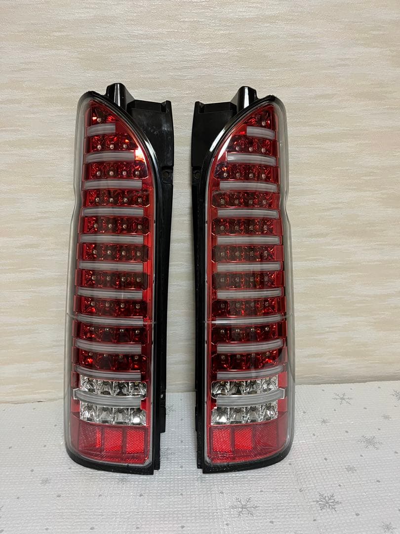 球切れ無し 200 ハイエース LED テール