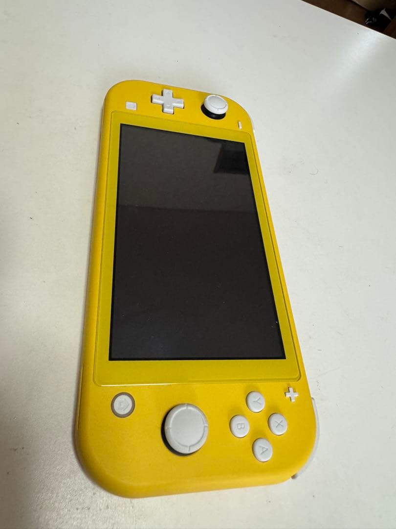 Nintendo Switch Lite イエロー本体+ACアダプター+箱