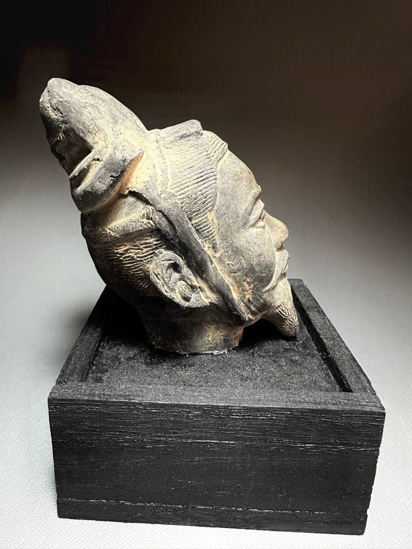 中国　古代　美術品　武官文官　俑　発掘品　頭部