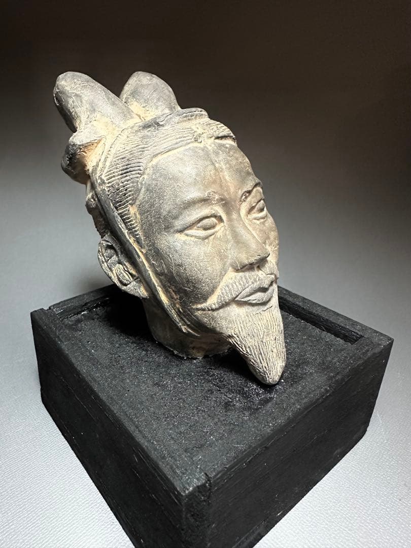 中国　古代　美術品　武官文官　俑　発掘品　頭部