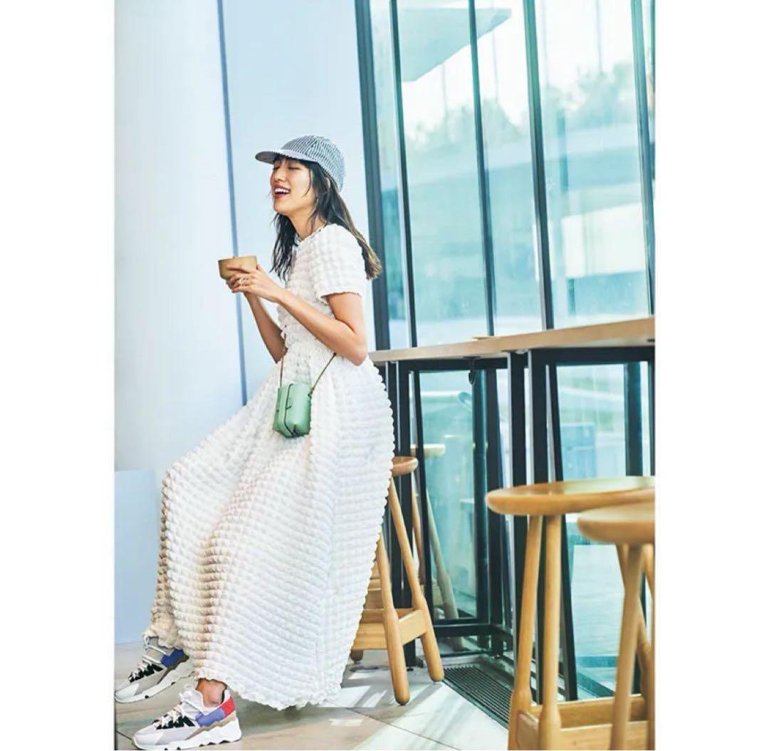 【最終割引】ツルバイマリコオイカワ collage ワンピース