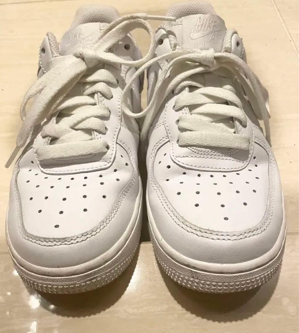 ナイキ　エアフォース1 現行品　23.5cm DD8959-100