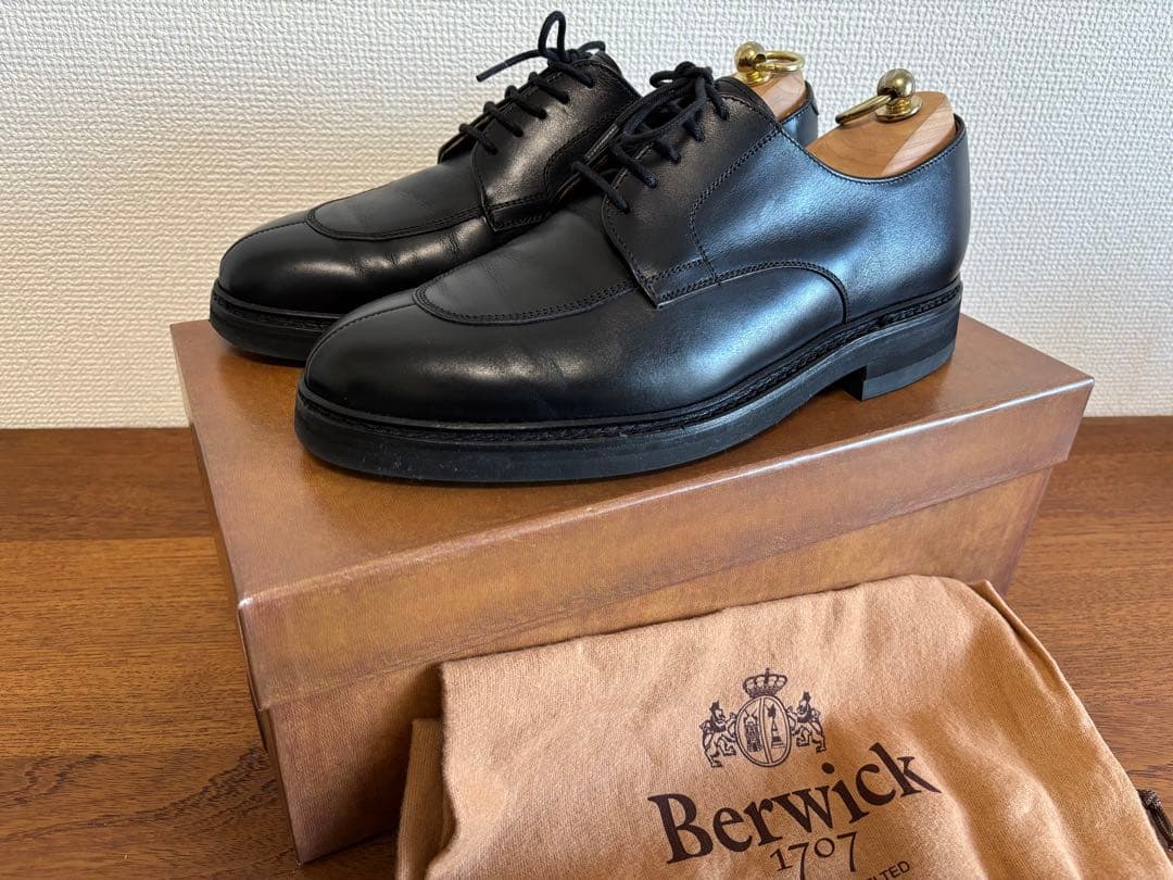 【美品】Berwick バーウィック Uチップ 6823 UK7 黒 ビブラム