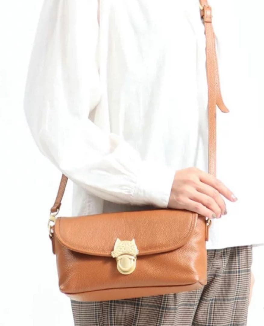 【新品未使用品】tsumori chisato キャリー 牛革 ショルダーバッグ