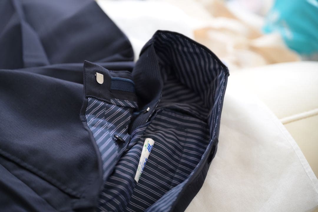 アバハウス　スーツ上下(ネイビーブルー)