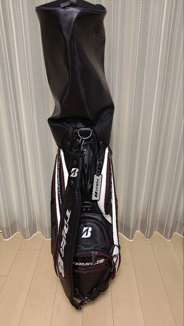 TOUR B ゴルフバッグ ブラック/ホワイト