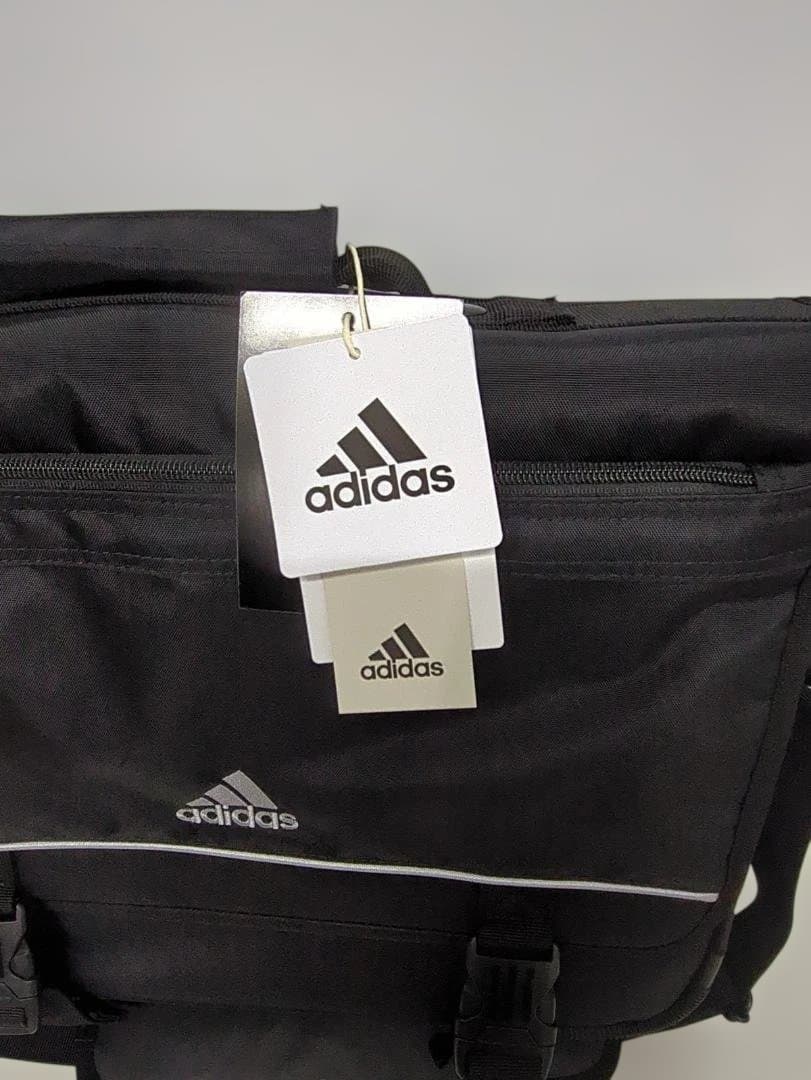 新品タグ付　adidas ブラック メッセンジャー ３ウェイバッグ　アディダス