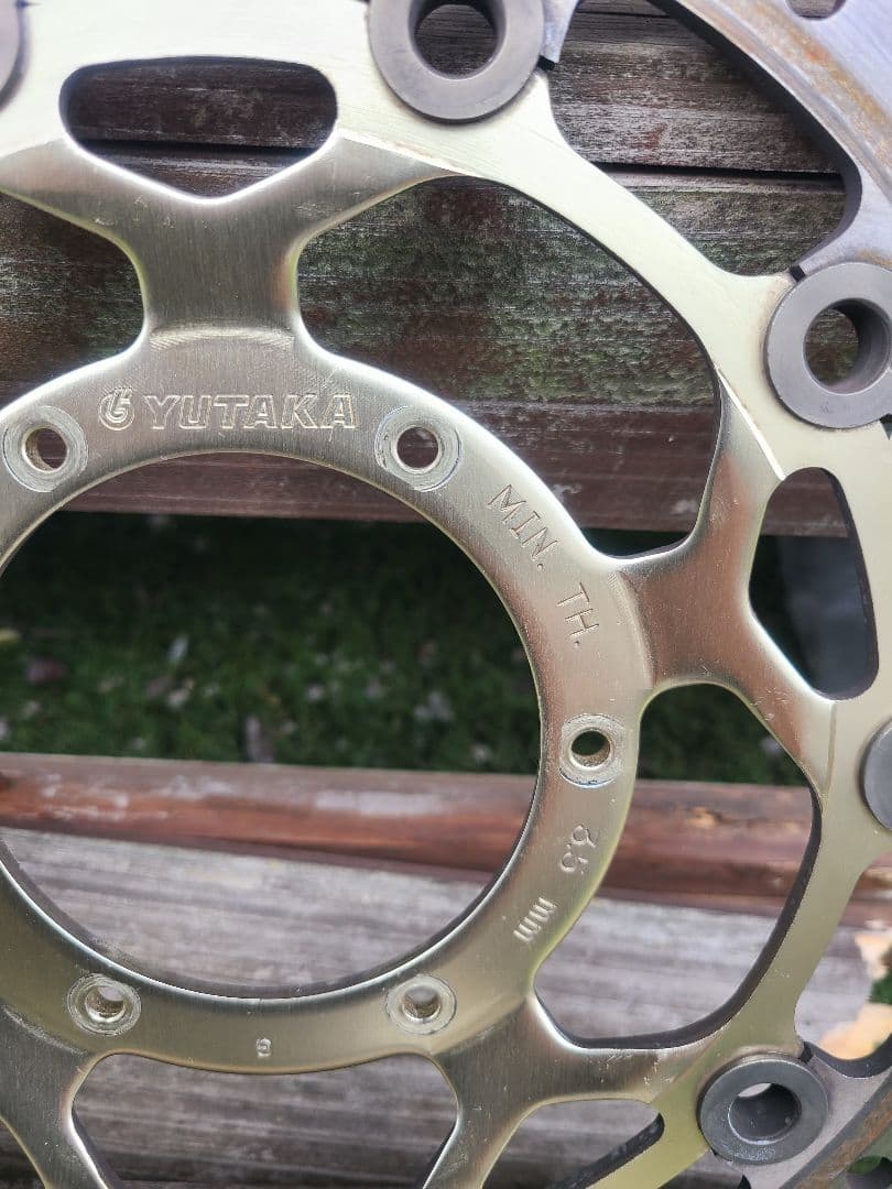 CBR600RR PC37後期　ブレーキディスク CB1300SF SB等