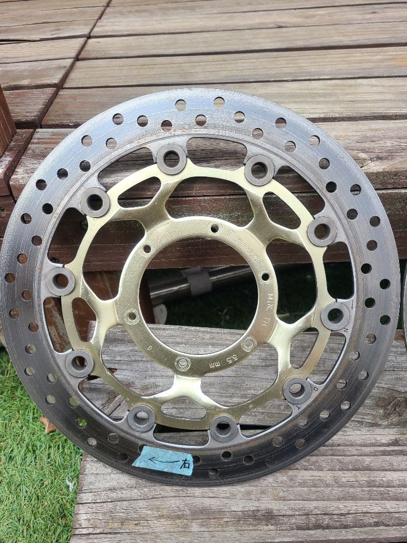 CBR600RR PC37後期　ブレーキディスク CB1300SF SB等