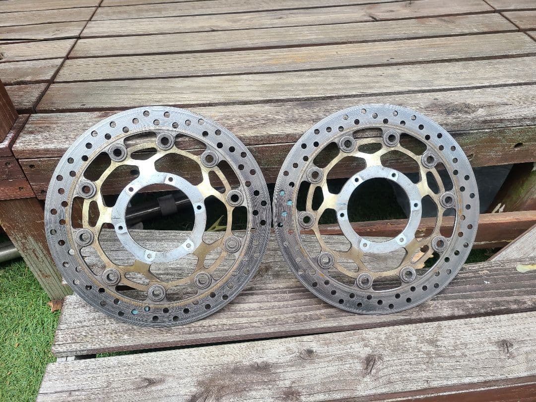 CBR600RR PC37後期　ブレーキディスク CB1300SF SB等