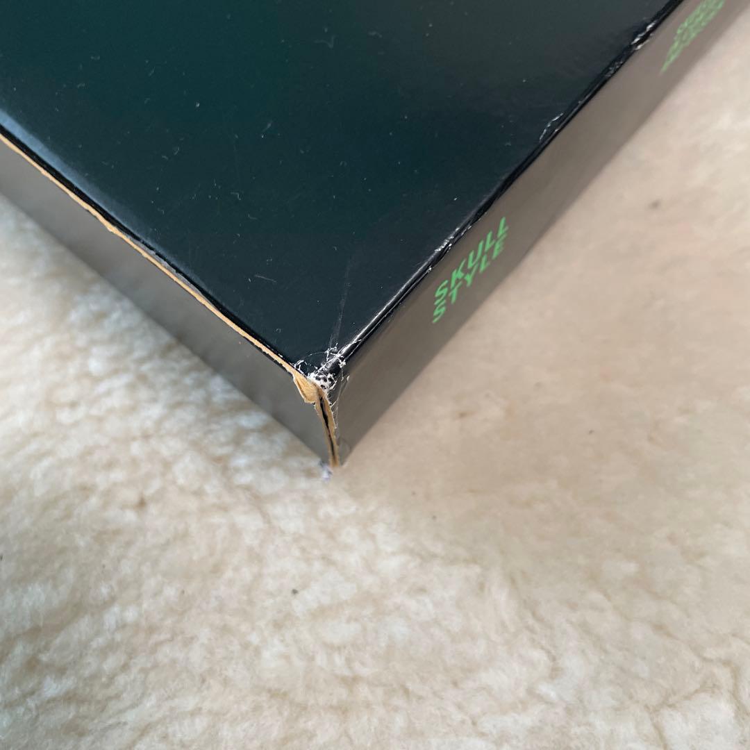 アート・デザイン・音楽 SKULLS IN CONTEMPORARY ART AND DESIGN