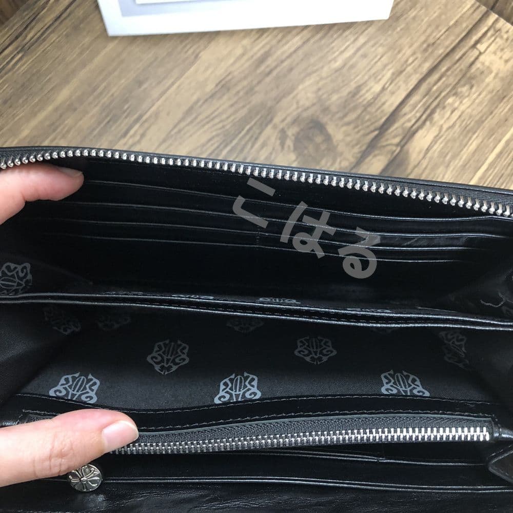 送料込！Chrome Hearts クロムハーツ 長財布